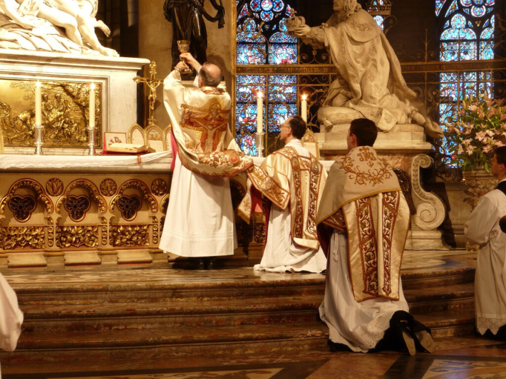 Tras la excomunión a la FSSPX, Obispo de Oslo ofrece un acceso más amplio a la Misa en latín