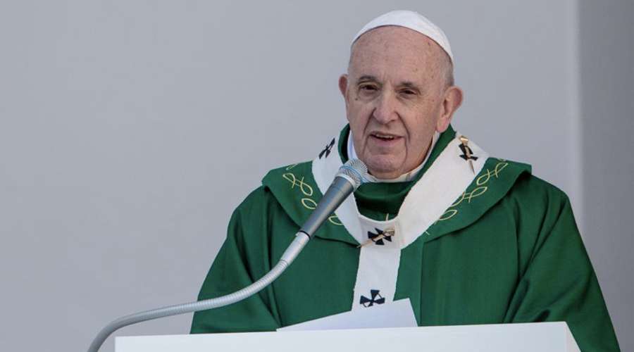 El Papa Francisco advierte que no hay santidad sin servicio a los pobres y marginados