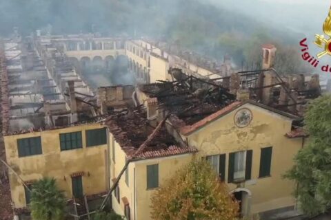 Incendio destruye el monasterio en el que San Carlo Acutis recibió la Primera Comunión